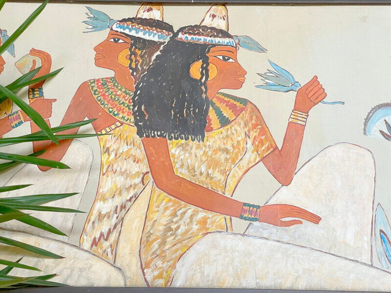 Walk like an Egyptian