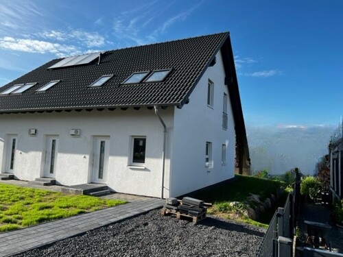 Eingangsbereich mit Stellplatz