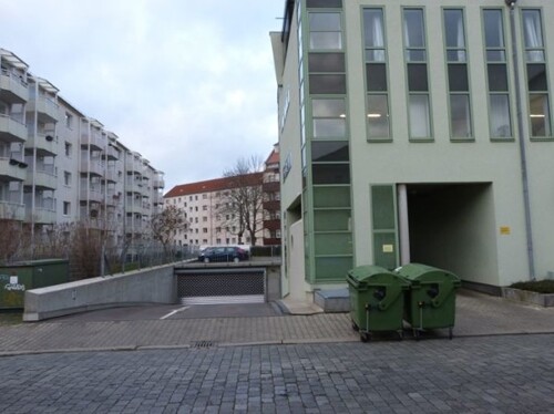 Tiefgaragenzufahrt.jpg