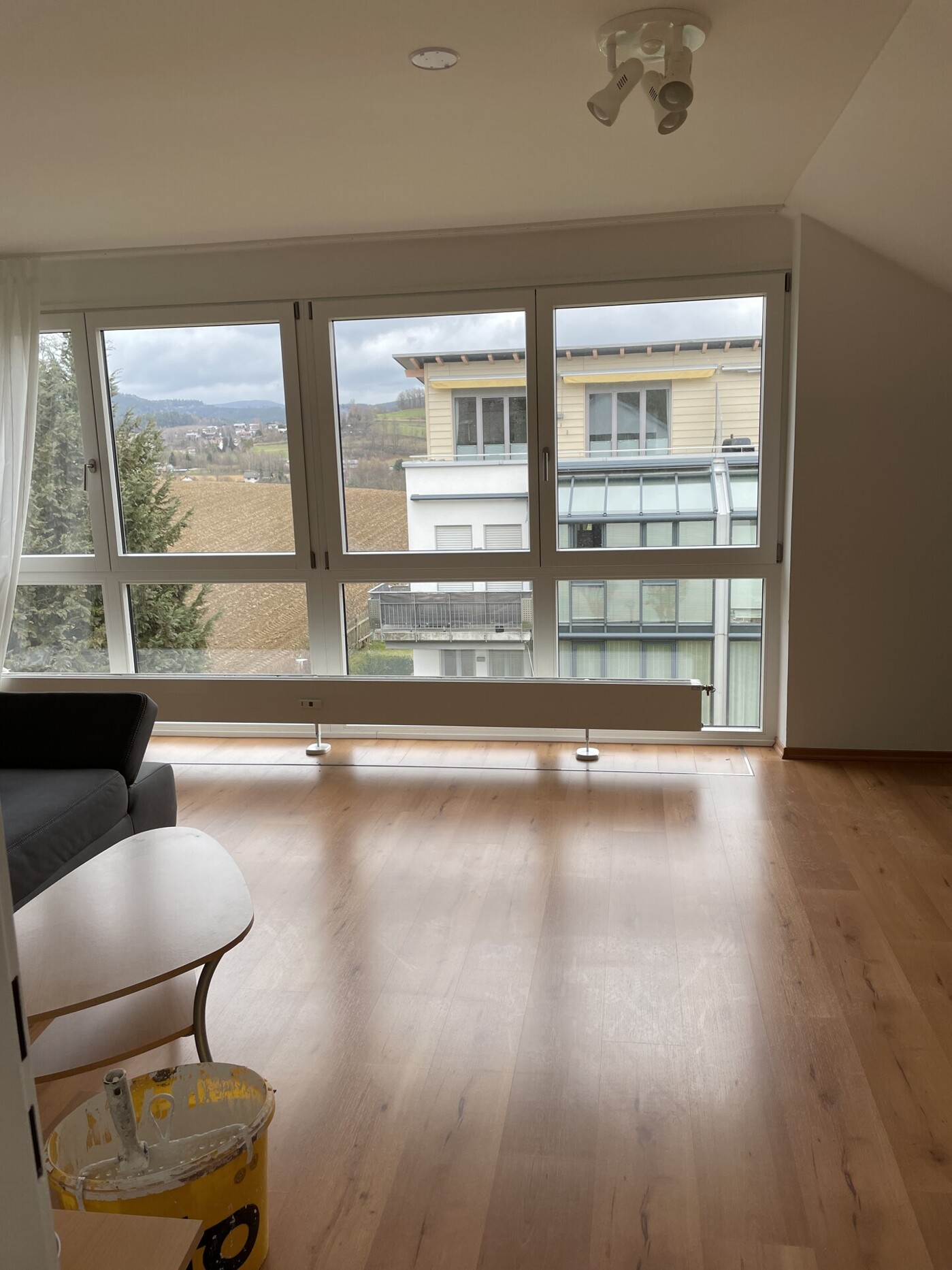 Große Fensterfront
