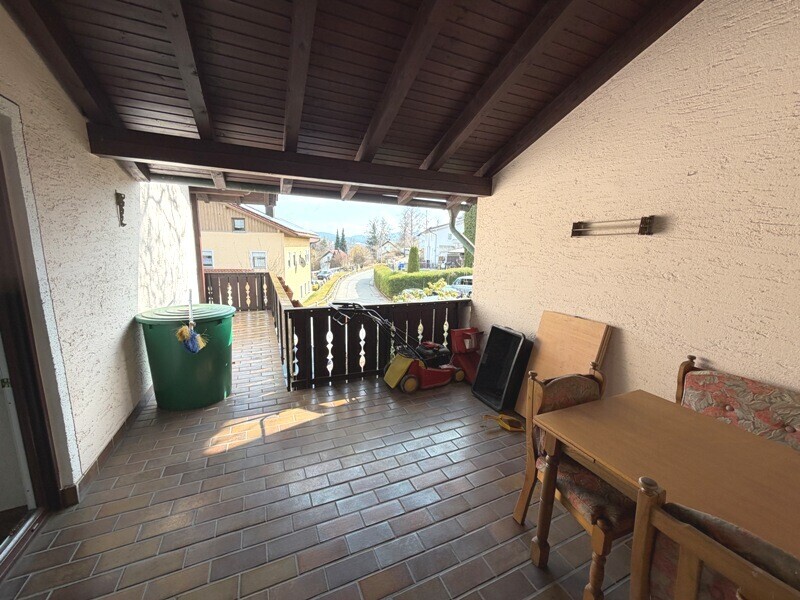 Terrasse über Garage