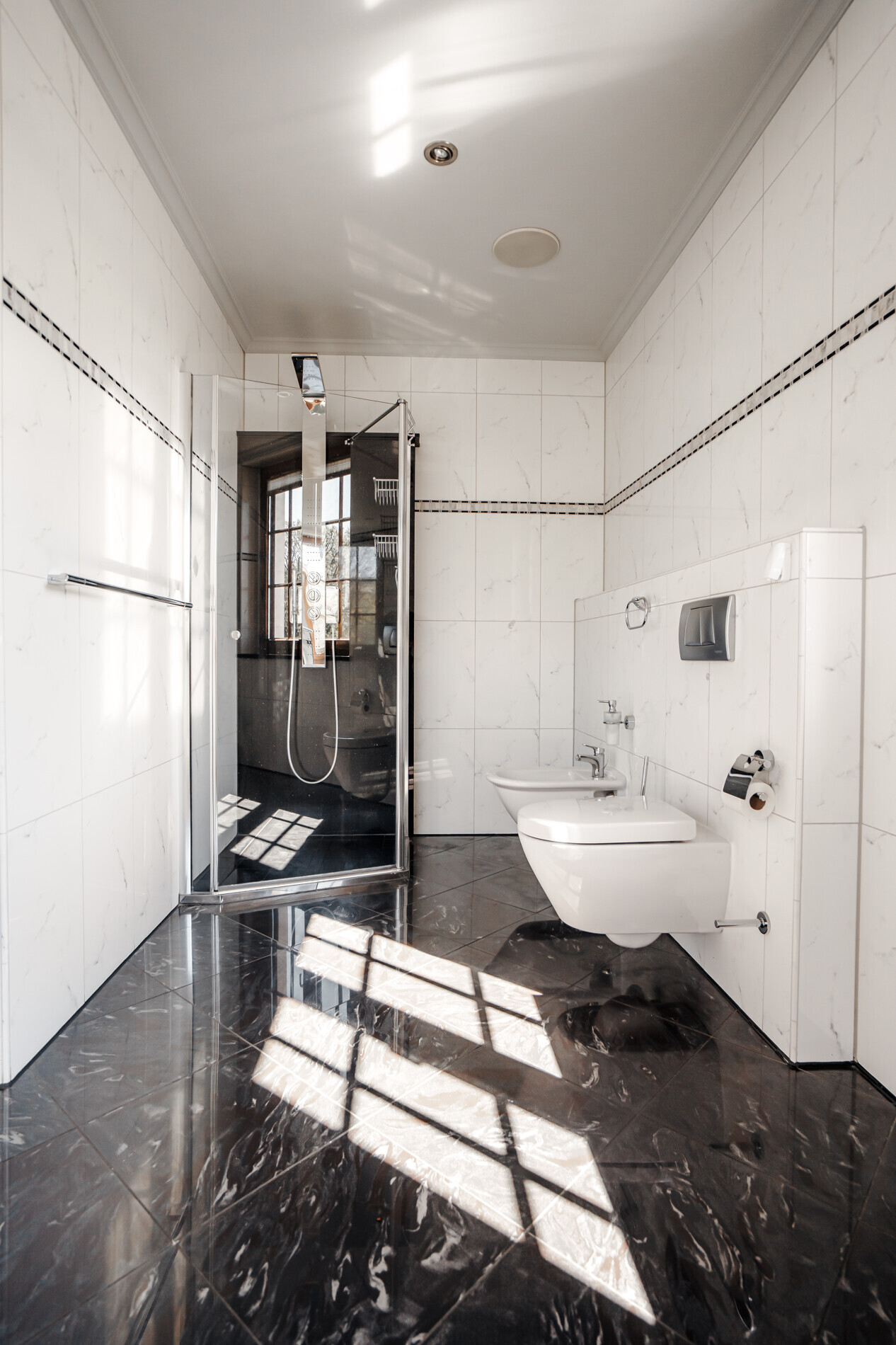 Obergeschoss Badezimmer 2
