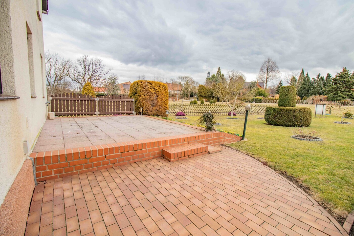 Terrasse und Garten
