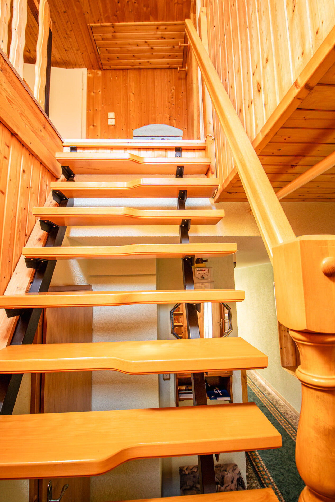Treppe ins Obergeschoss