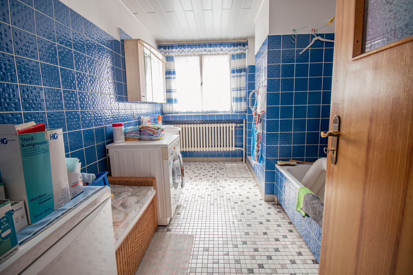 EG-großes Badezimmer