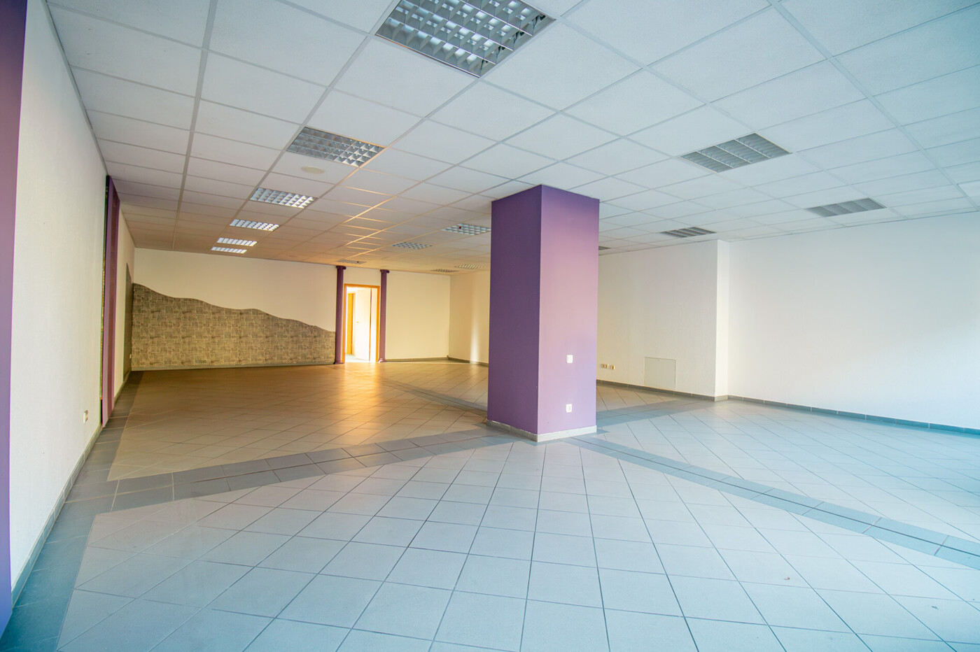 großer Raum-2
