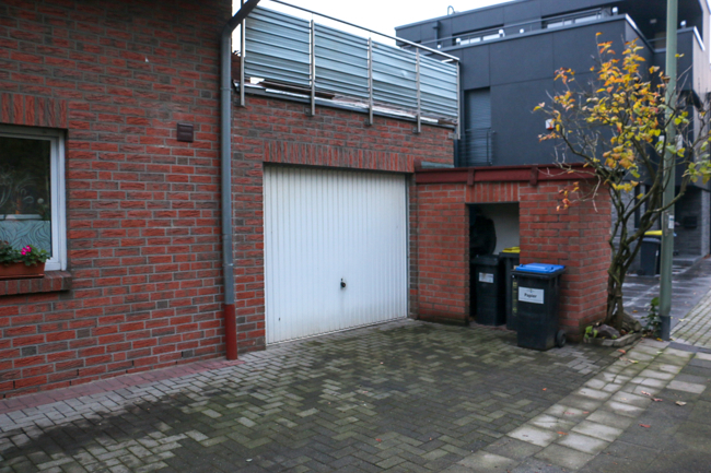 Stellplatz + Garage