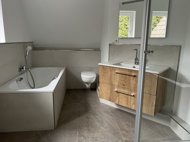 Badezimmer 1. OG