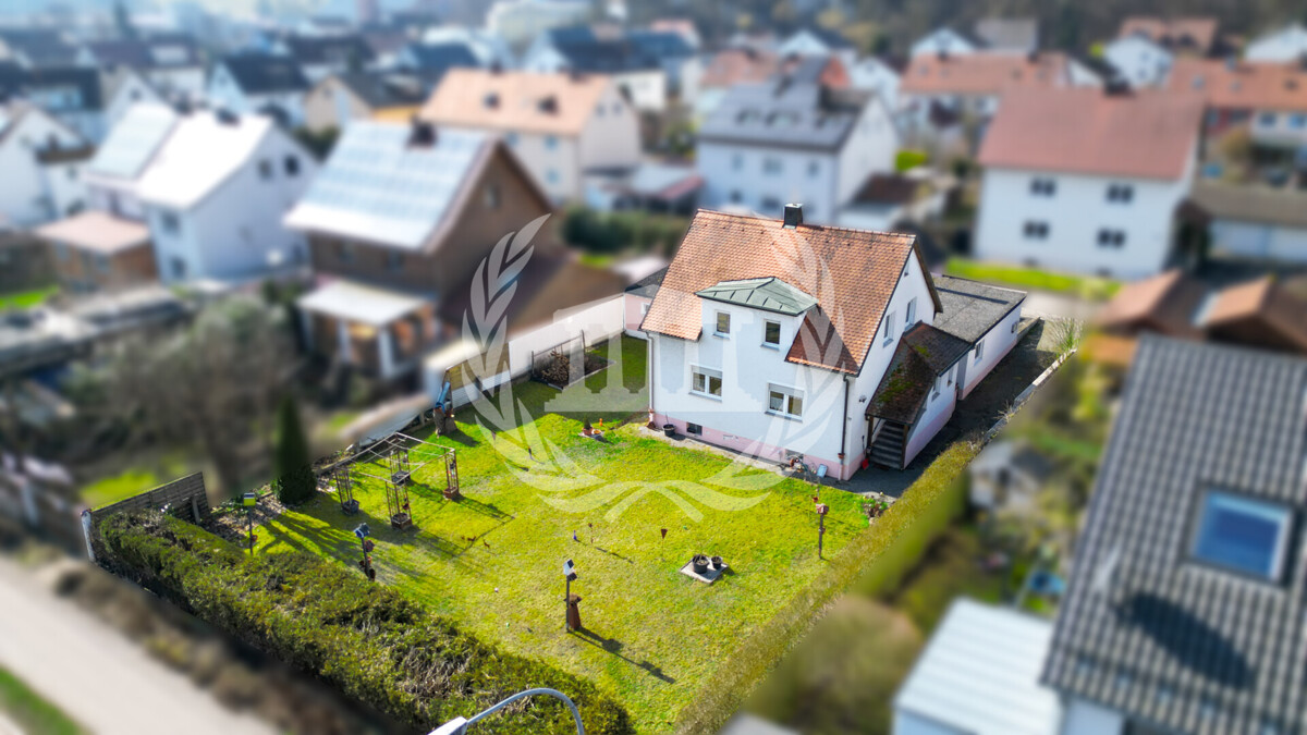 Zwei Häuser, ein Grundstück – Kapitalanlage & Neubaupotenzial in Pielmühle!