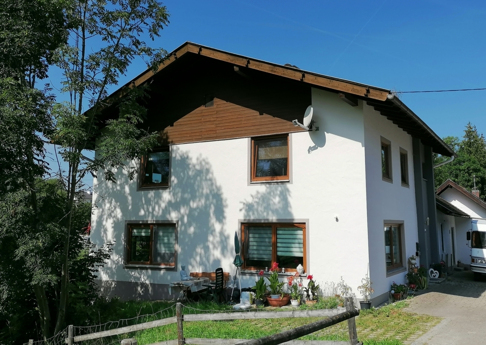 Ein schönes Haus, von allen Seiten, m. 2 Terrassen