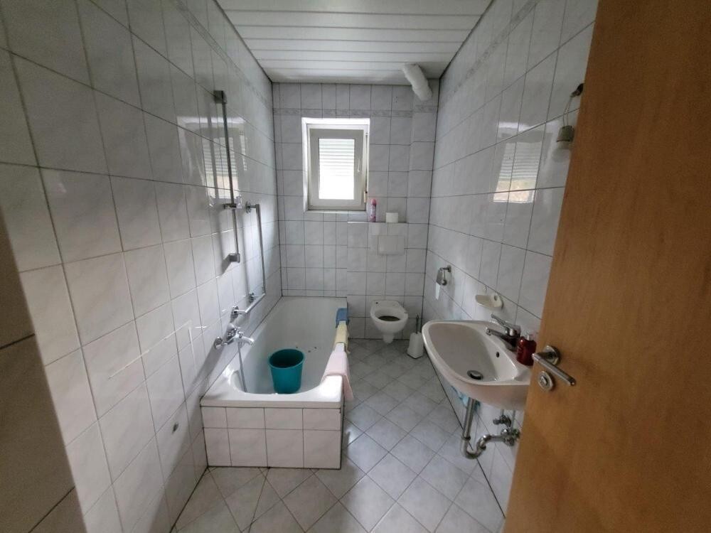 Badezimmer EG