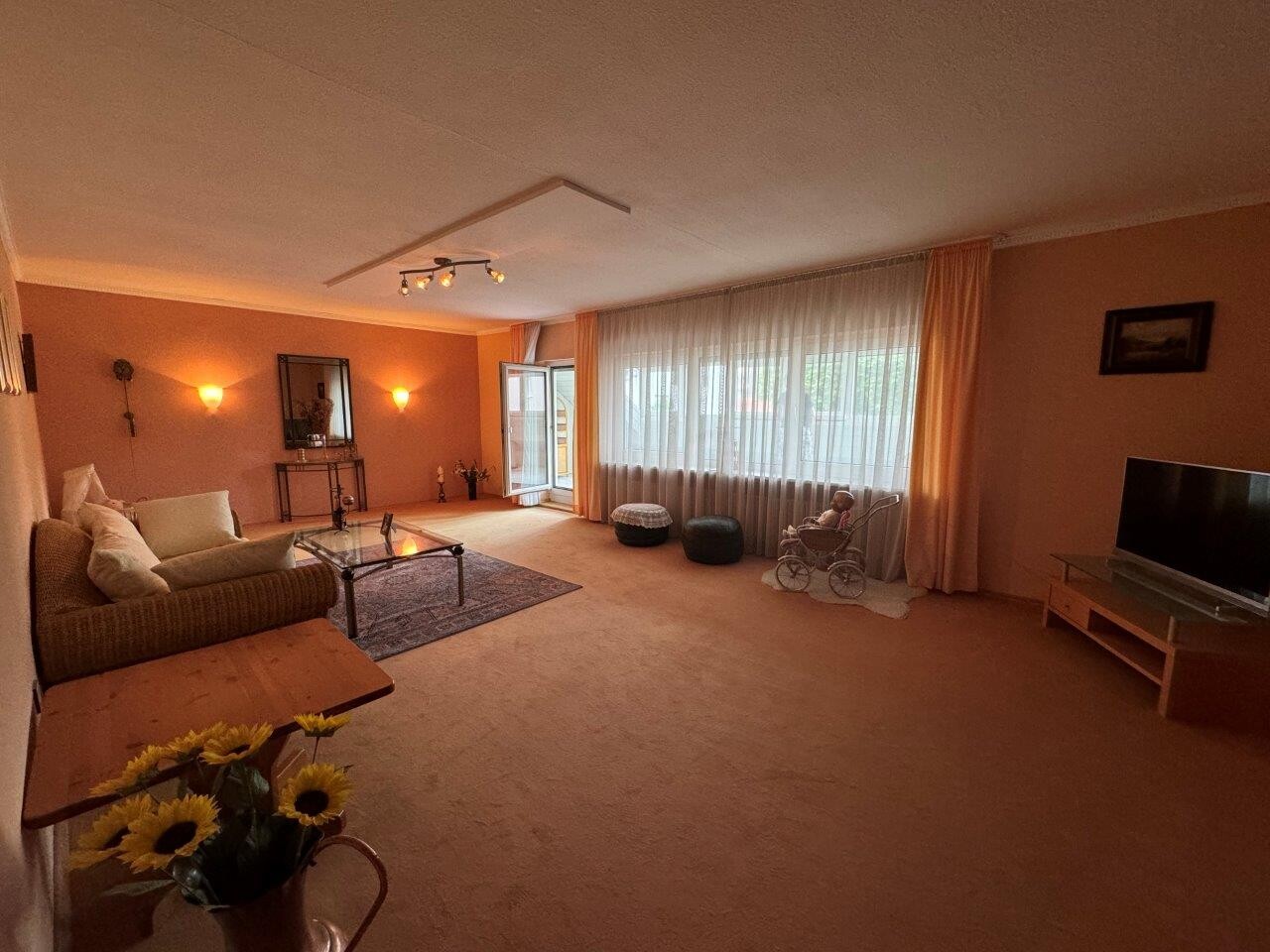 Wohnzimmer DG