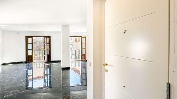 moderne Wohnung zentral renoviert Aufzug