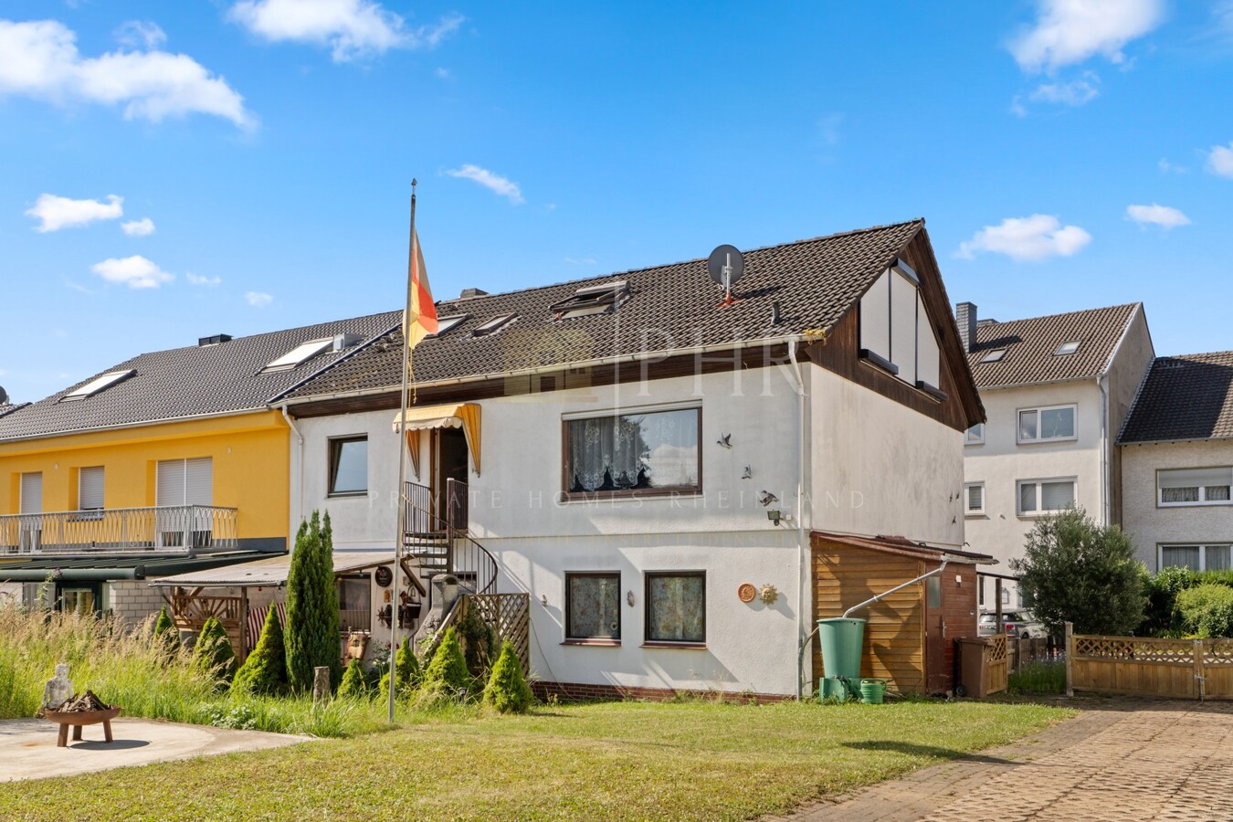 Attraktives Zweifamilienhaus mit viel Raum für Ideen in Alfter-Witterschlick!