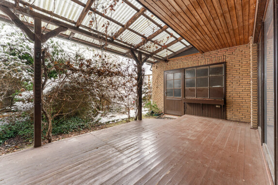 Überdachte Terrasse