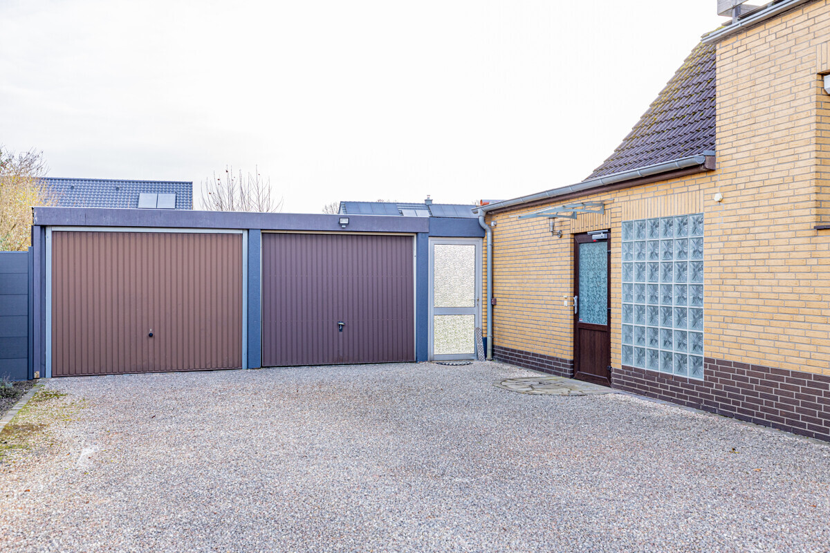 Garage und Carport