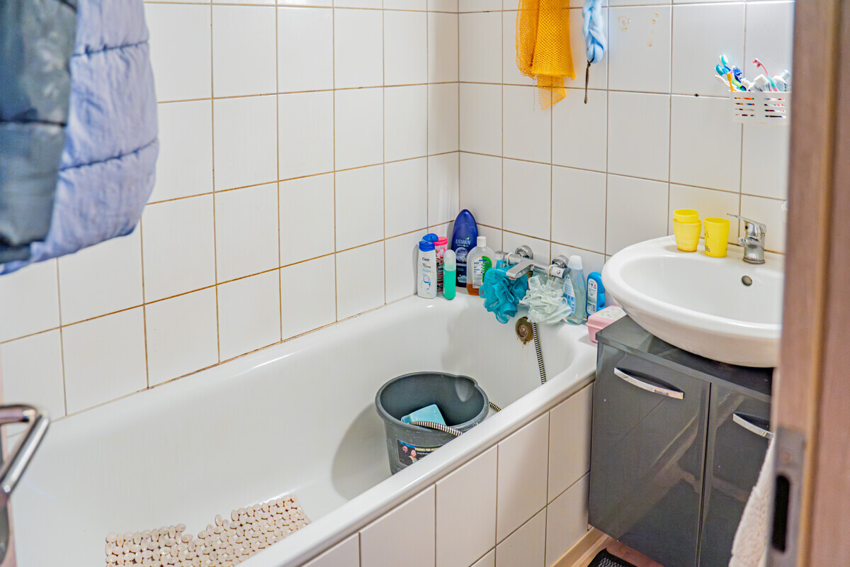 Badezimmer mit Badewanne