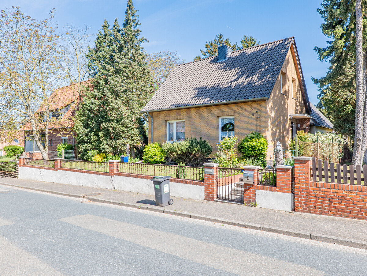 Außenansicht von der Straße