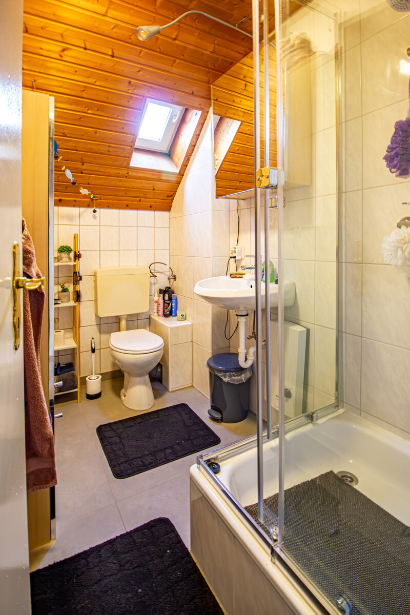 Whg. 1 Badezimmer