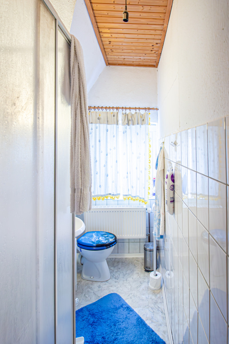 Whg. 2 Badezimmer