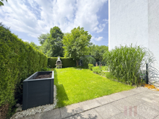 Terrasse mit Garten