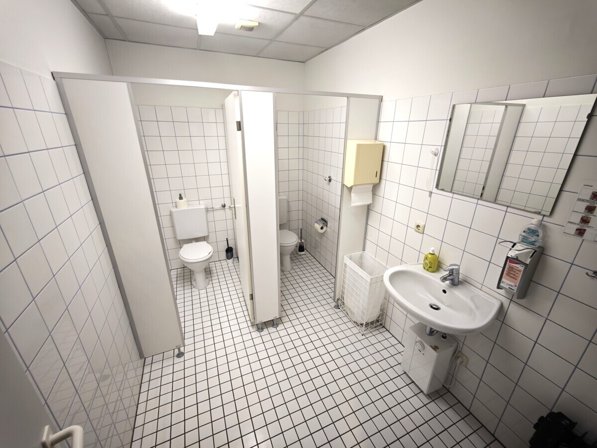 Objekt 1 WC D _ OG
