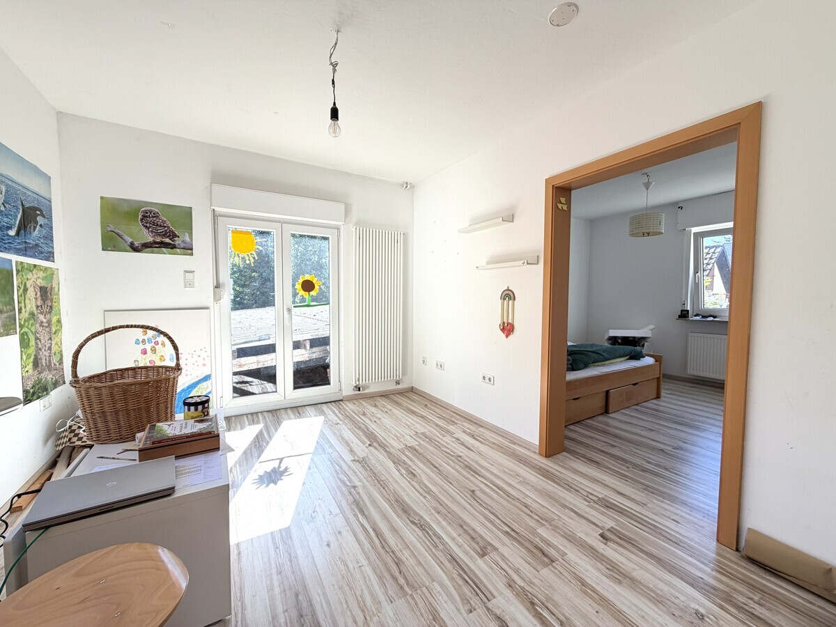 Durchgangszimmer EG