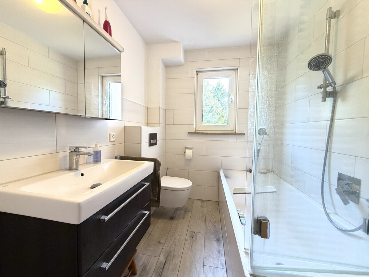 Badezimmer EG