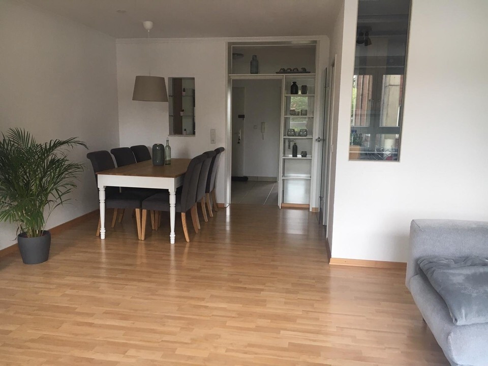 Sanierte 2 Zimmerwohnung mit neuem Duschbad in Nippes! - Foto 2