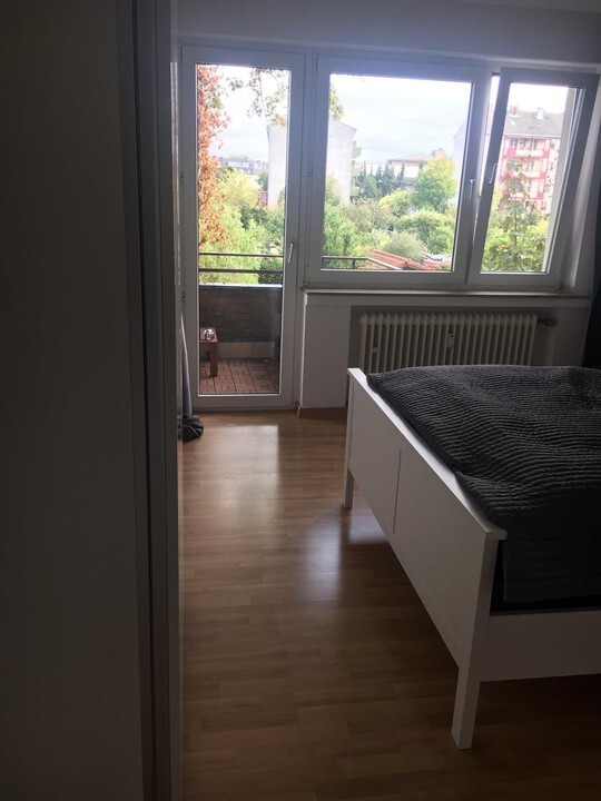 Sanierte 2 Zimmerwohnung mit neuem Duschbad in Nippes! - Foto 3