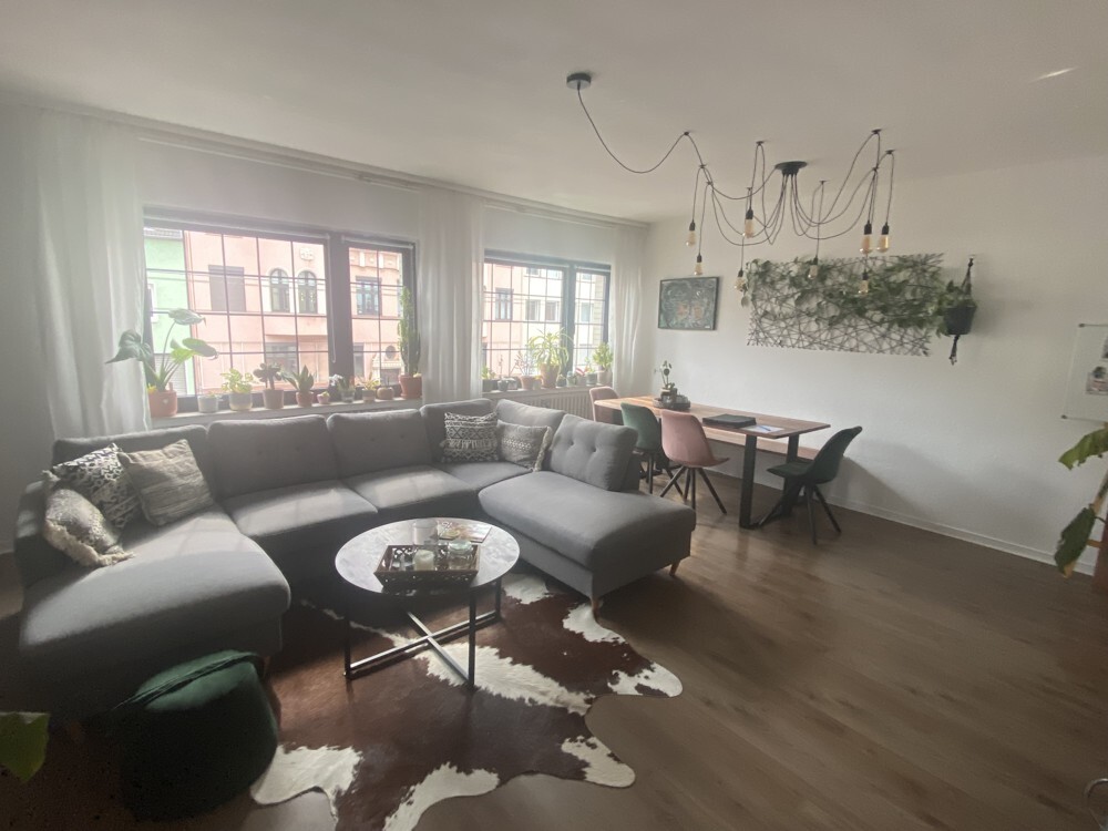 Großzügige 3 Zimmerwohnung mit 2 Balkonen in Weidenpesch! - Foto 2