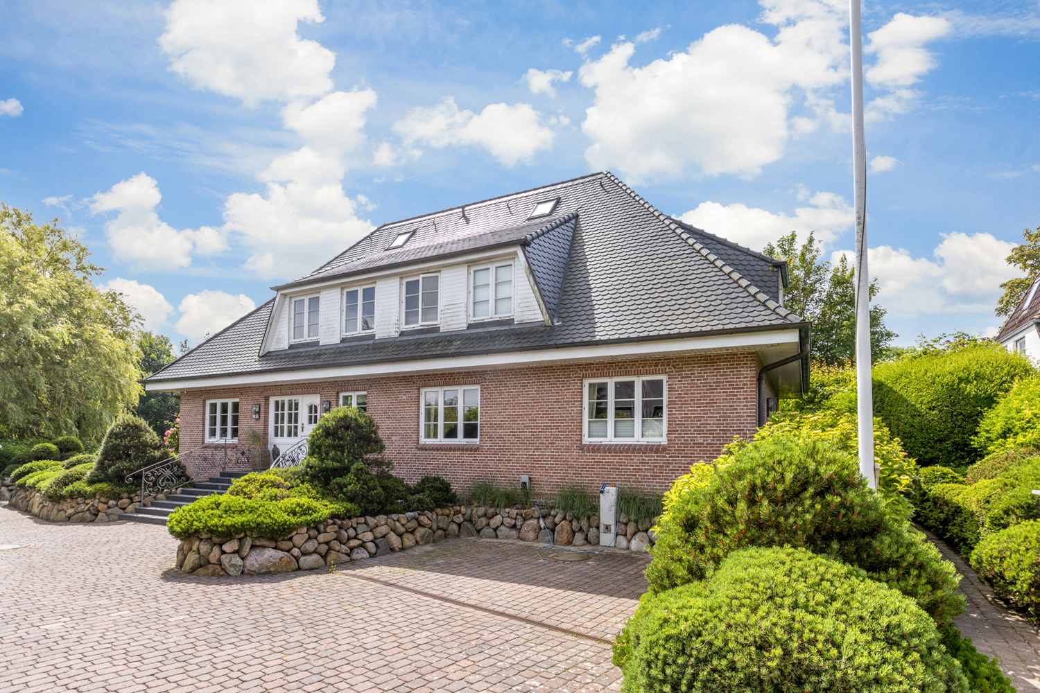 PLATZHALTER