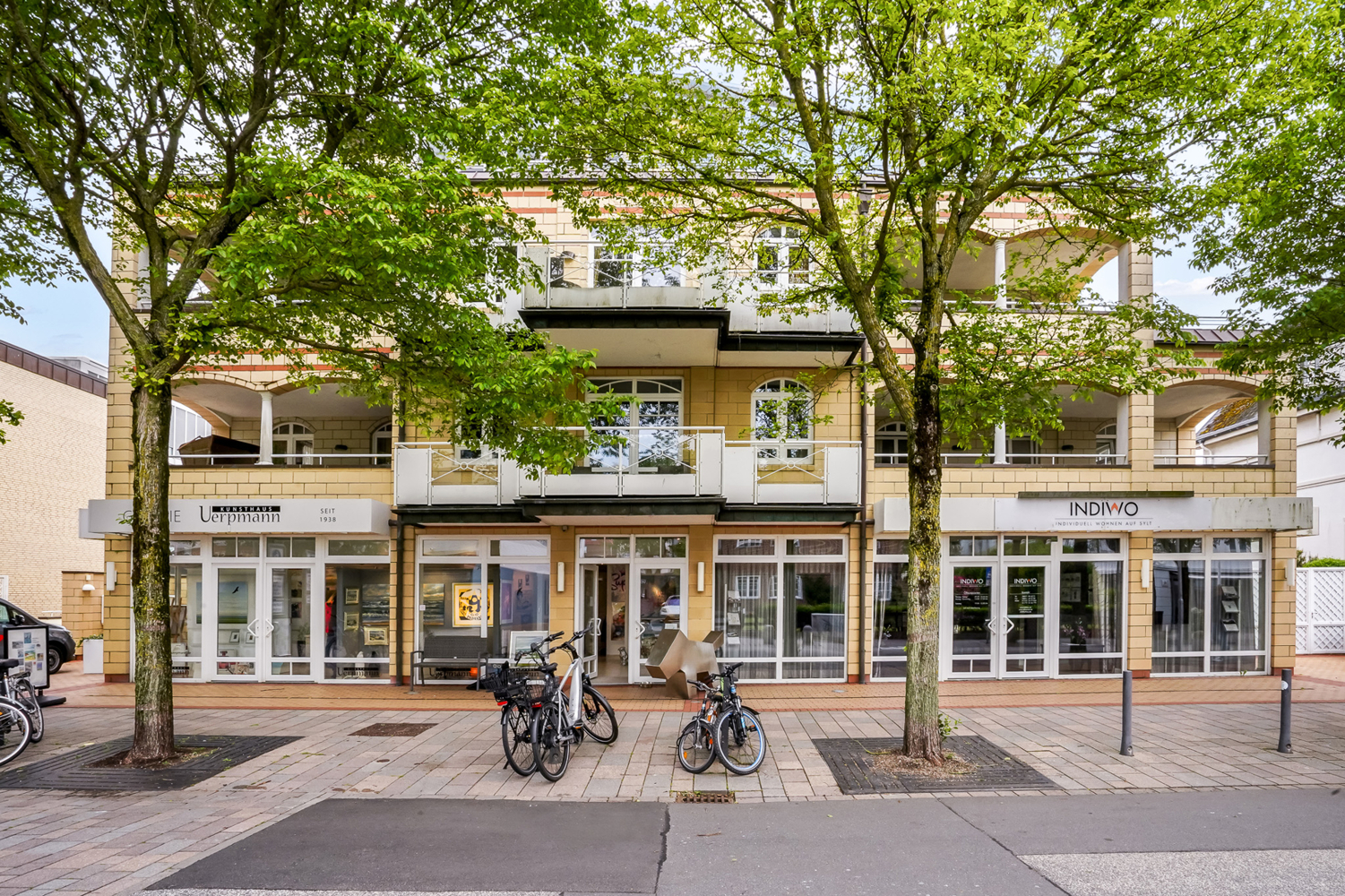PLATZHALTER