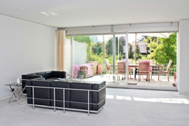 Wohnzimmer - Blick zur Terrasse