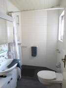 P1380380ADuschbad EG Whg. 1