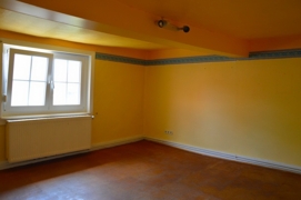 Geräumiges Schlafzimmer