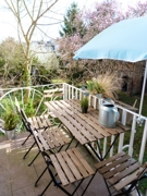 Balkon mit Blick in den Garten