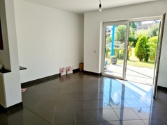 Wohn-/Esszimmer Bild 1