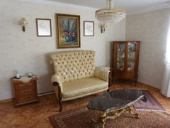 Wohn-/Schlafzimmer EG