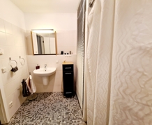 Bad mit großer Dusche