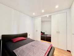 Schlafzimmer mit Einbauschrank