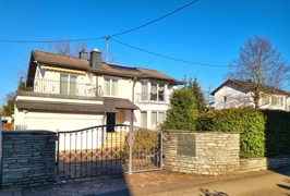 Hausansicht von der Straße