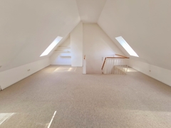 Lichtdurchflutetes Dachstudio 
