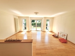 Großes Wohnzimmer Bild 1