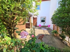 Hausansicht von der Terrasse