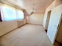 Schlafzimmer DG