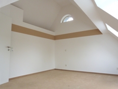 Helles Schlafzimmer DG