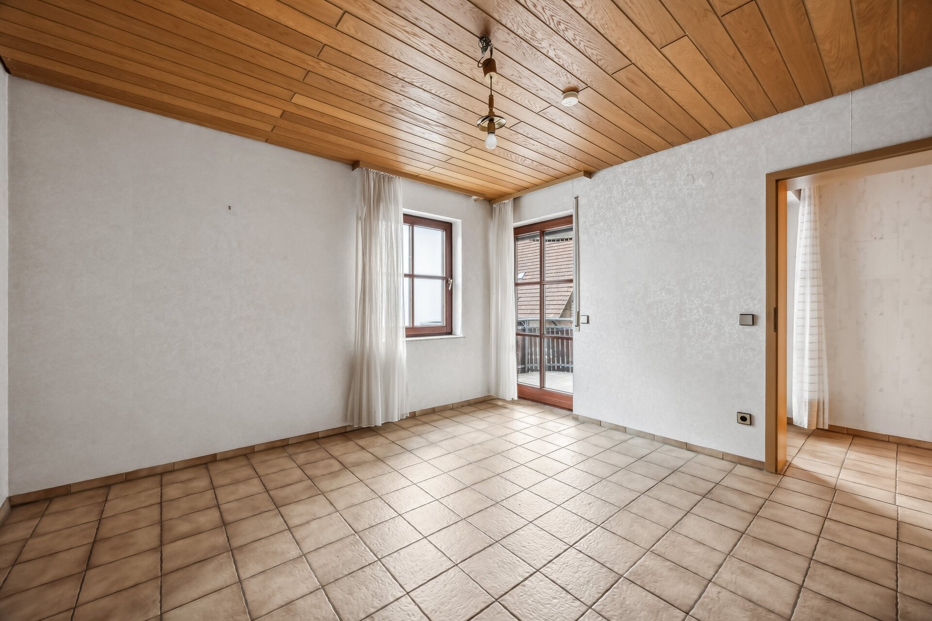 Estate Picture