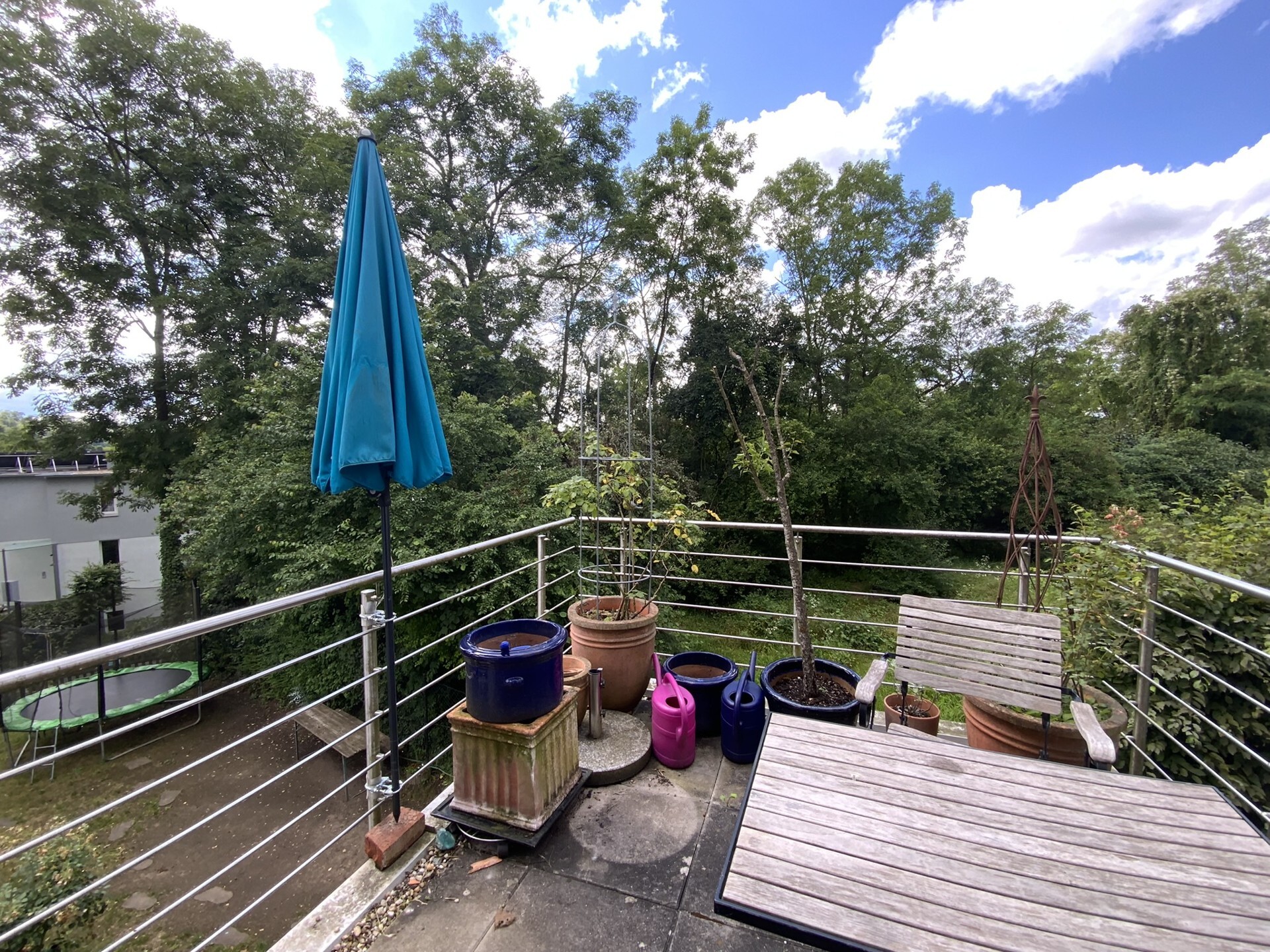 Estate Picture