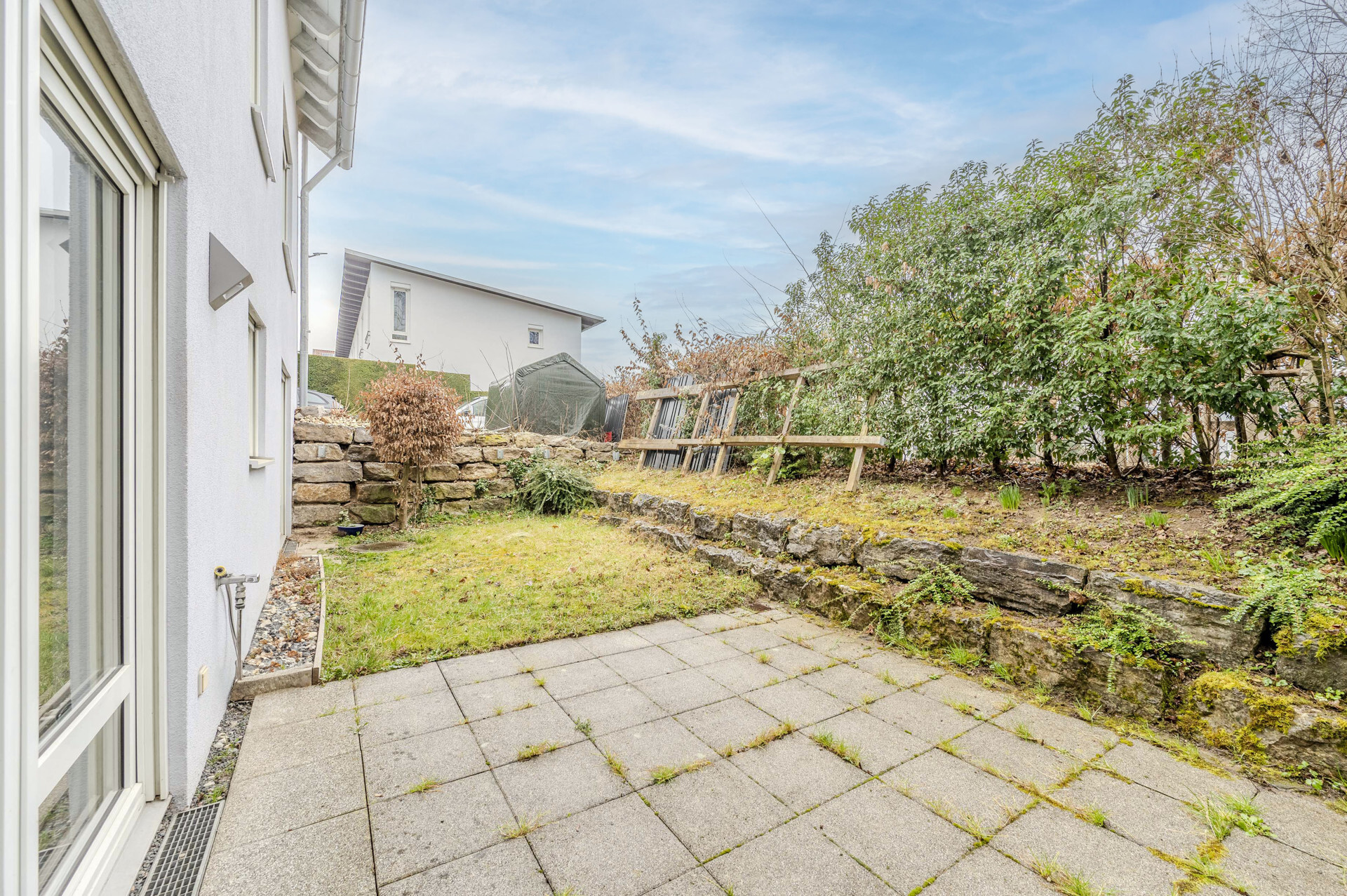 Estate Picture